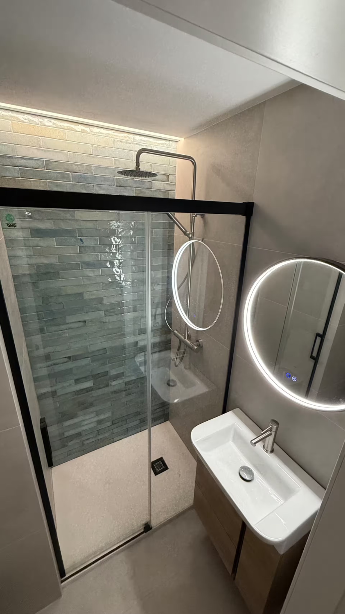 Before bathroom listing photo
