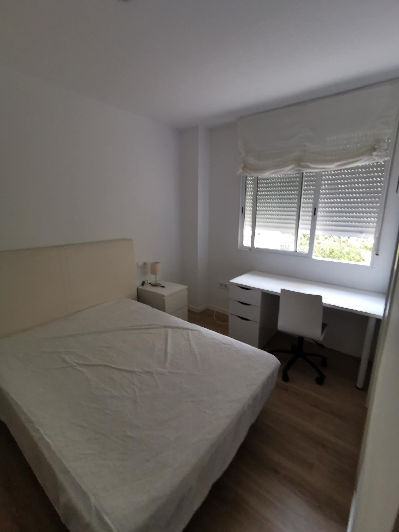 Before bedroom listing photo